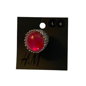 NWT H&M Large Pink Gem with Silvertone Ring